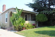 $4500 Fully furnished 3bed/1bath pet friendly house(WIFI,cable include 1