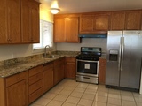 2 bedrooms for rent in a 3BR house in East Palo Alto $900 - $1150/m 2
