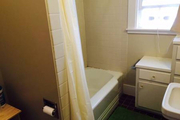 1B1B studio next to Stanford, 1min walking to EV 2