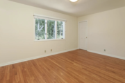 Large Bedroom - Beautiful 7BR Mansion w Pool/Courtyard (StartX/Vogue) 3