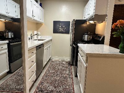 Furnished One-Bedroom Apartment for Rent in Downtown Palo Alto, 2-Month Rental 2
