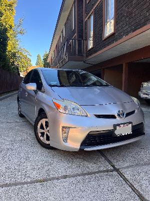 2012 TOYOTA Prius 2