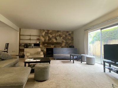 Bedroom with Shared Bathroom, Downtown Palo Alto – Available November 1st 2