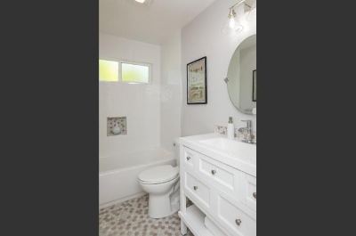 $1,300 Furnished Room AC&In-unit Laundry Palo Alto 94306 2