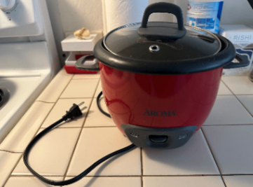 Sunbeam microwave & Aroma rice cooker 3