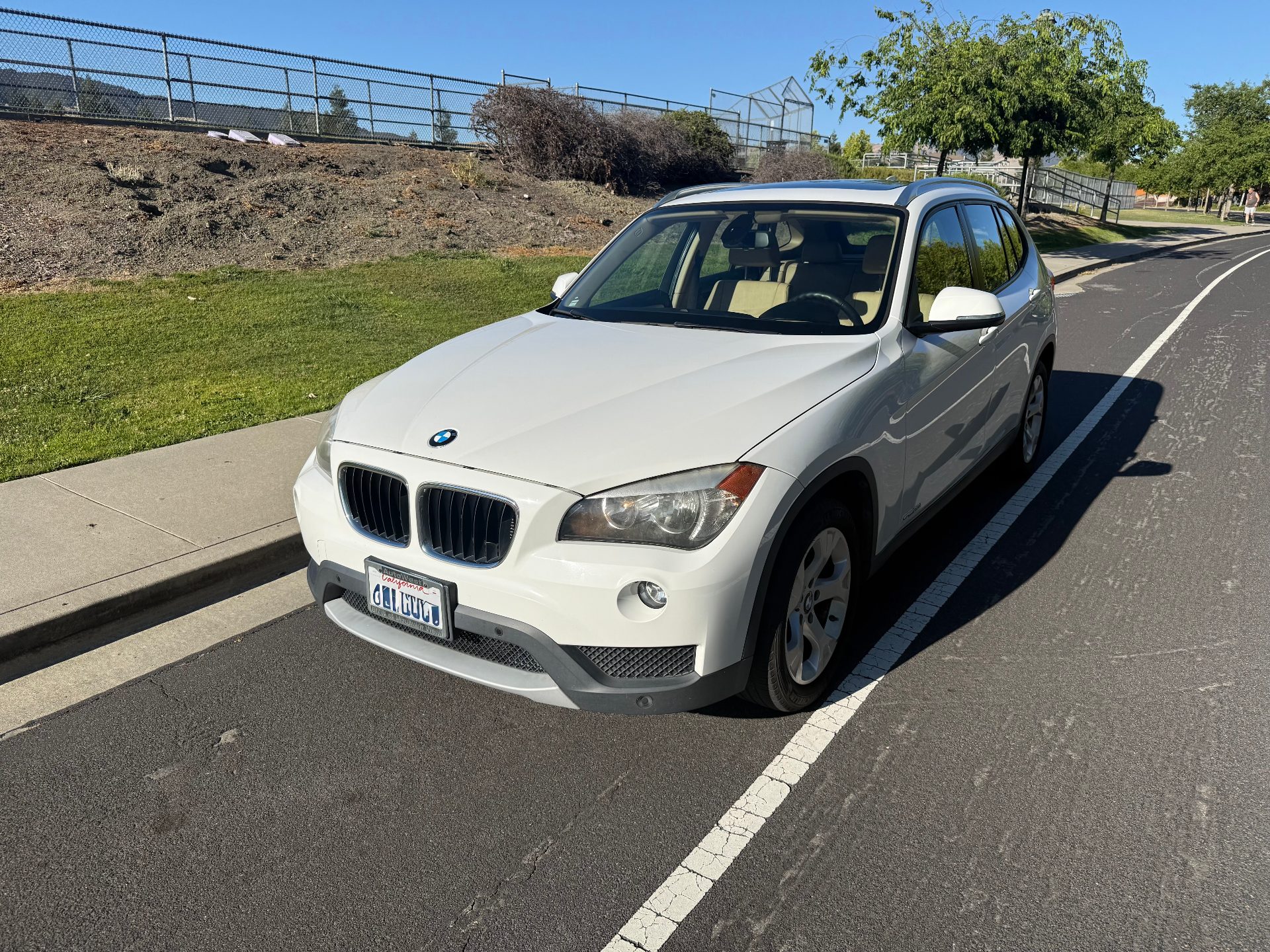 2013 BMW X1 sDrive28i - Sporty Compact SUV 3