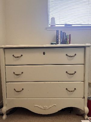 White French Provincial 4-Drawer Dresser 1