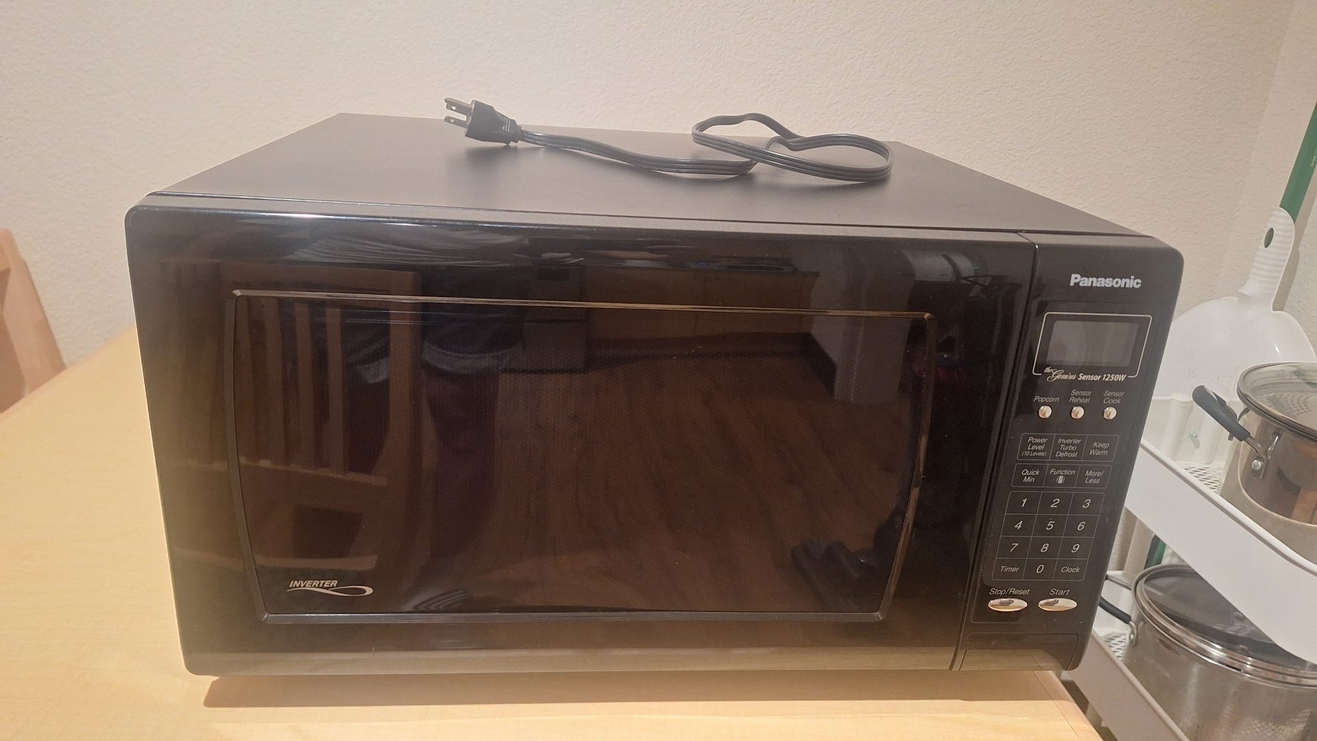 Big Microwave Oven (Panasonic Genius Sensor 1250W) 3