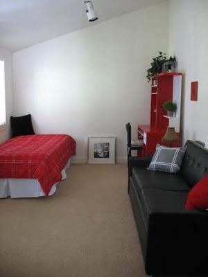 $2400 Charming FULLY FURNISHED STUDIO-COTTAGE in ”Old Palo Alto” 2