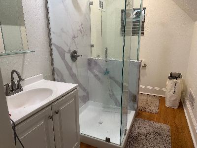 5 mins from Stanford campus, bedroom suite with private full bath, available 9/2 3