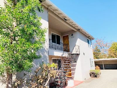 2B1B Apartment for Rent Near Stanford University Available: Now 1