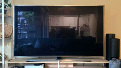 65" Samsung UHD 4K Flat TV JS8500 Series 8 - drop off today or tomorrow only!! 2