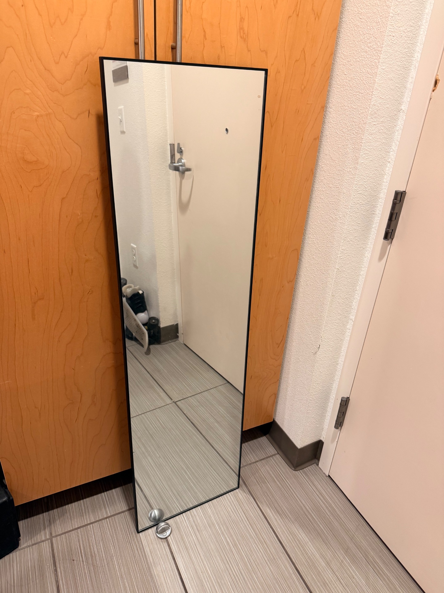 Move Out Sale - skates, skateboard, kick scooter, full size mirror, dryer, straightener 3