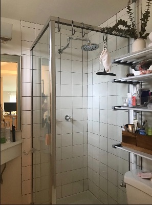 Studio apartment available in Palo Alto for $2,300 a month. Please contact me if you’re interested. 3