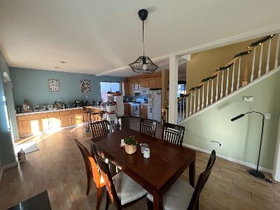 room available in spacious east palo alto home 1