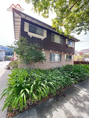 Updated 1-bedroom apartment for rent near Stanford with 1-year lease 3