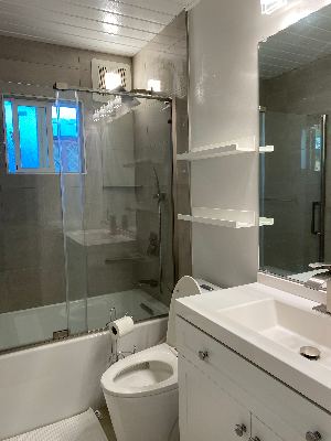 Private Room with a Private Bathroom in Palo Alto 3