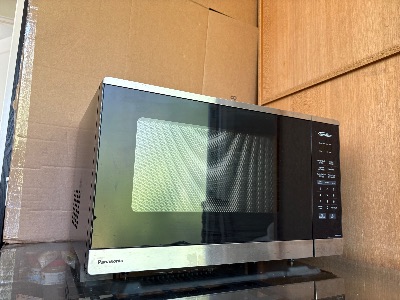 Microwave oven 1