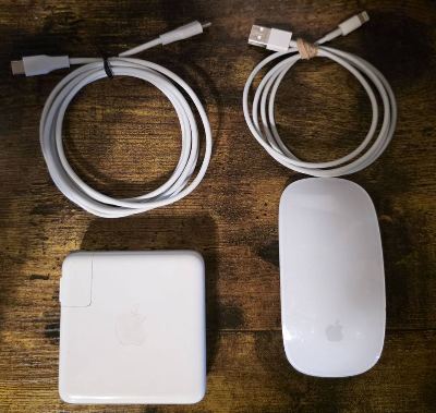 2018 MacBook Pro 15" i7 / 16GB / 512GB – Excellent Condition + Accessories - $250 2