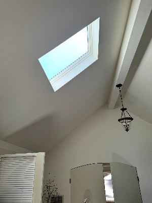 SHARE LARGE COTTAGE MENLO ATHERTON; ROOM WITH ATTACHED BATHROOM; $1,800 includes ALL 2