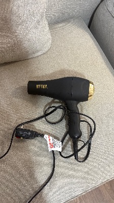Selling lamp and hair tools 3