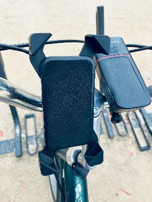 Sale - Helmet, Bike Lock and Mobile Holder 3