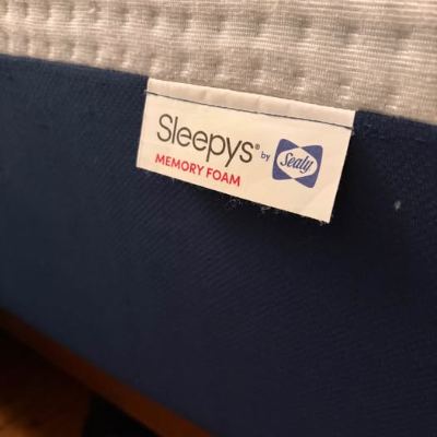 Sleepy's Queen Memory Foam Medium Mattress 3