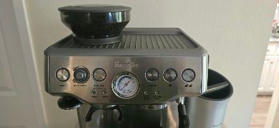 Breville Barista Express Espresso Machine 3