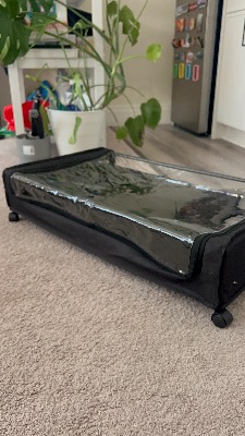 Underbed storage with wheels 3