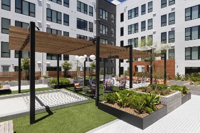 Offering: Short-term Furnished Room in Menlo Park 2
