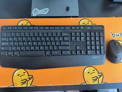Logitech MK345 Full Size Wireless Keyboard and Mouse Combo 1