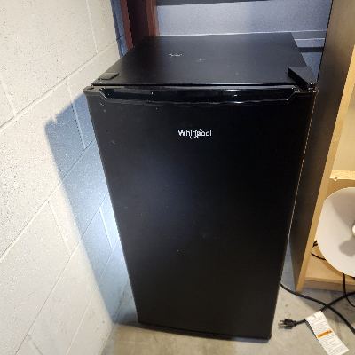 Whirlpool Black Mini-Fridge (3.3 cu ft) 1