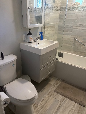 1 Bdrm, share bathroom and whole house with 1 other, 2 miles to Stanford 2