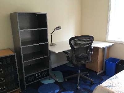Quiet Furnished Menlo Park Bedroom inc utilities, internet, housekeeper 2