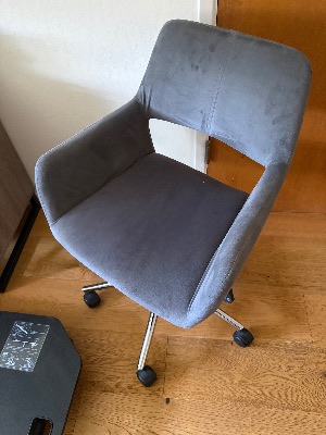 Free desk chair 1