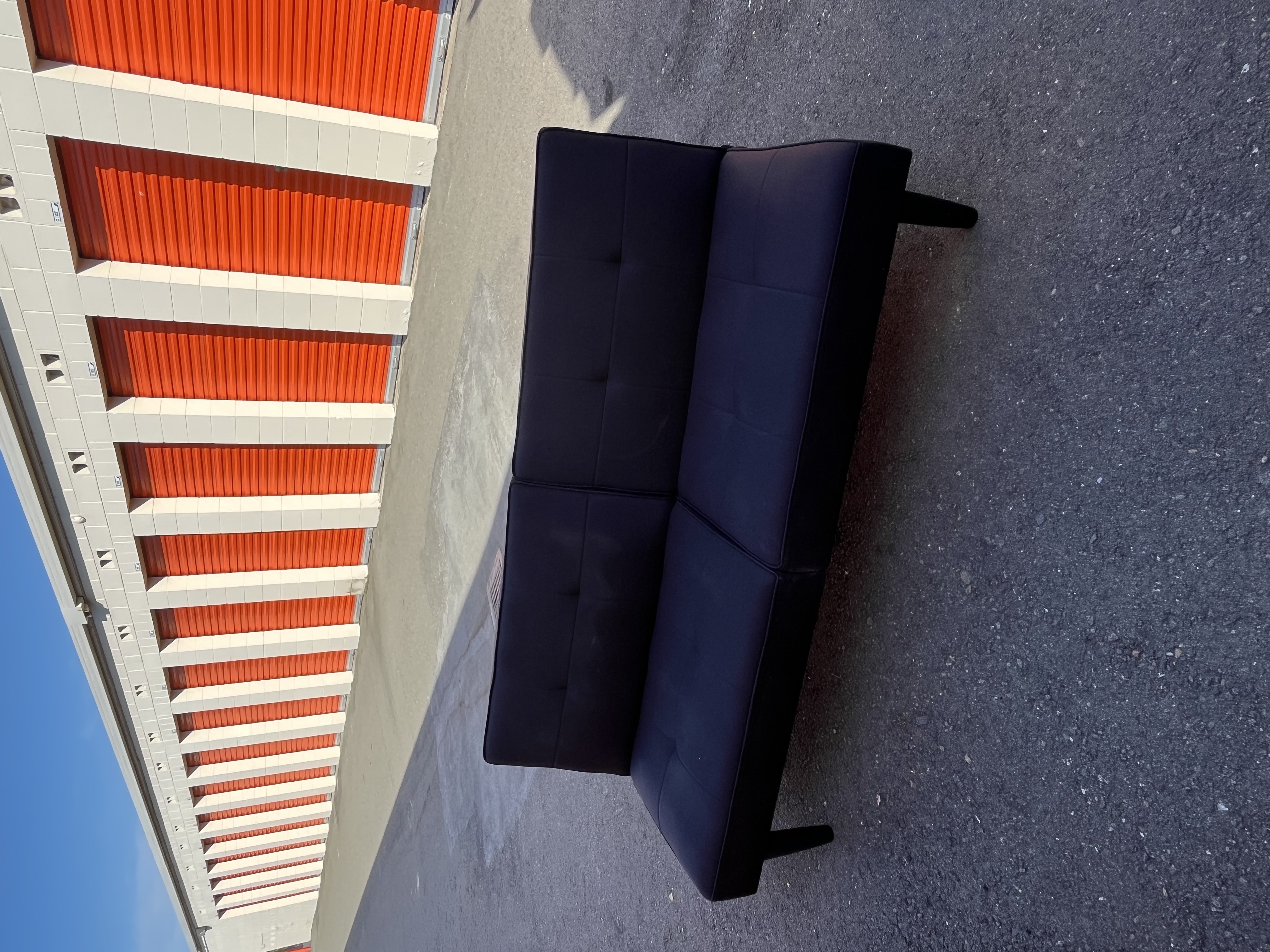 Futon/couch 1