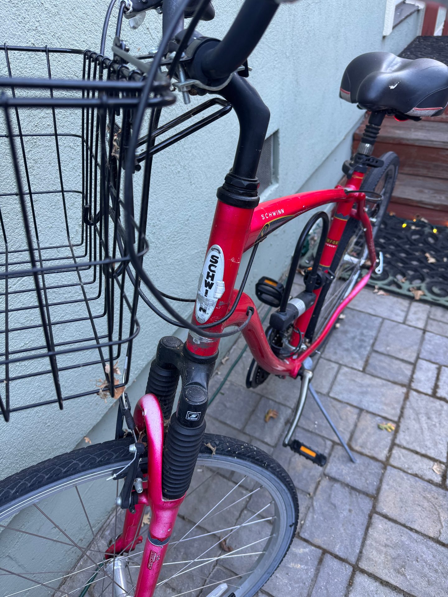Schwinn Voyageur 21 Hybrid Bike – XL – — SUpost