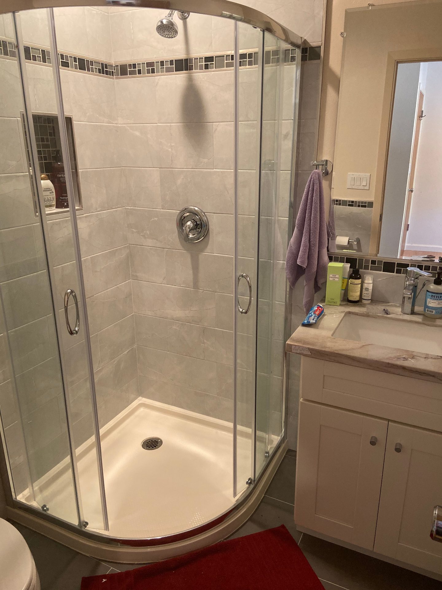 Master bed + en suite private bath in Palo Alto 3