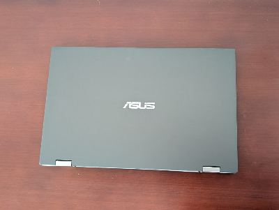 Asus 2-in-1, 16" 4K touchscreen, dedicated graphics, 1TB SSD, great condition laptop 3