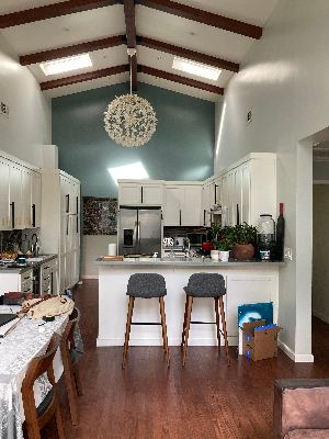 FOR RENT 1 PRIVATE BEDROOM+1BATHROOM in a 4 bedroom 3 baths house Available now 4