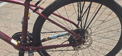 Giant Escape 2 Disc Commuter/Hybrid Bike (size M) 4