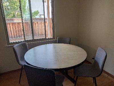 Round table for sale (4 foot diameter 29 inches high) 2