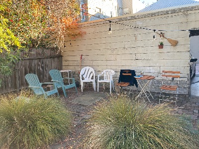 Off-Campus 1BD 1BA Sublet in OAKLAND (Temescal), Available Oct 1 4