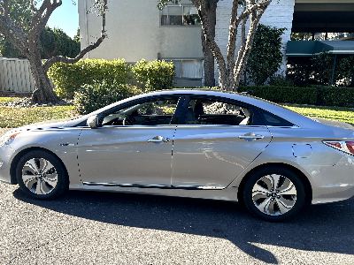 2013 Hyundai Sonata Hybrid Limited sedan, new hybrid battery (2024), 87k miles, clean title 1