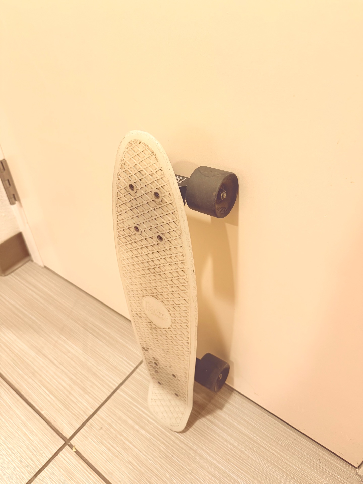 Move Out Sale - skates, skateboard, kick scooter, full size mirror, dryer, straightener 2