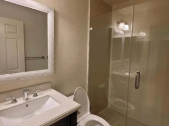 Looking for a female roommate 2