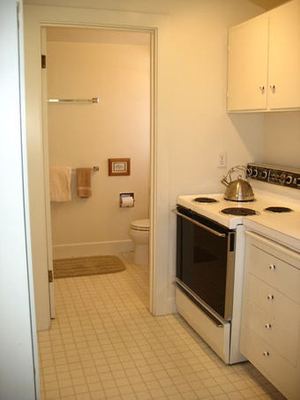 $2400 Charming FULLY FURNISHED STUDIO-COTTAGE in ”Old Palo Alto” 4