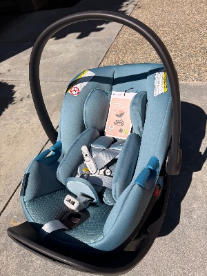 Aton G2 Swivel with Load Leg Base 2