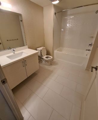 Colonnade Apartments - Furnished 1B1B in 2B2B - Female only 2