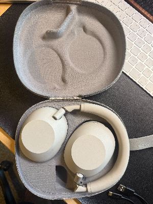 Sony WH-1000XM6 The Best Noise Cancelling Wireless Headphones, Silver 2
